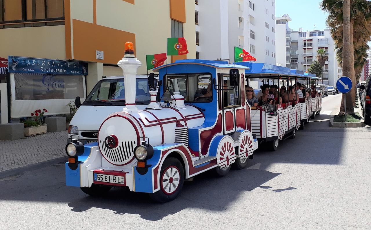 Mira Atlantico 13- Terraco Com Vista Mar E Cidade, Wifi, 80Mt Praia Quarteira Eksteriør billede